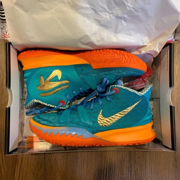 Nike Kyrie 7 Concepts Horus Mens Basketball Shoes - Picture 1 of 11